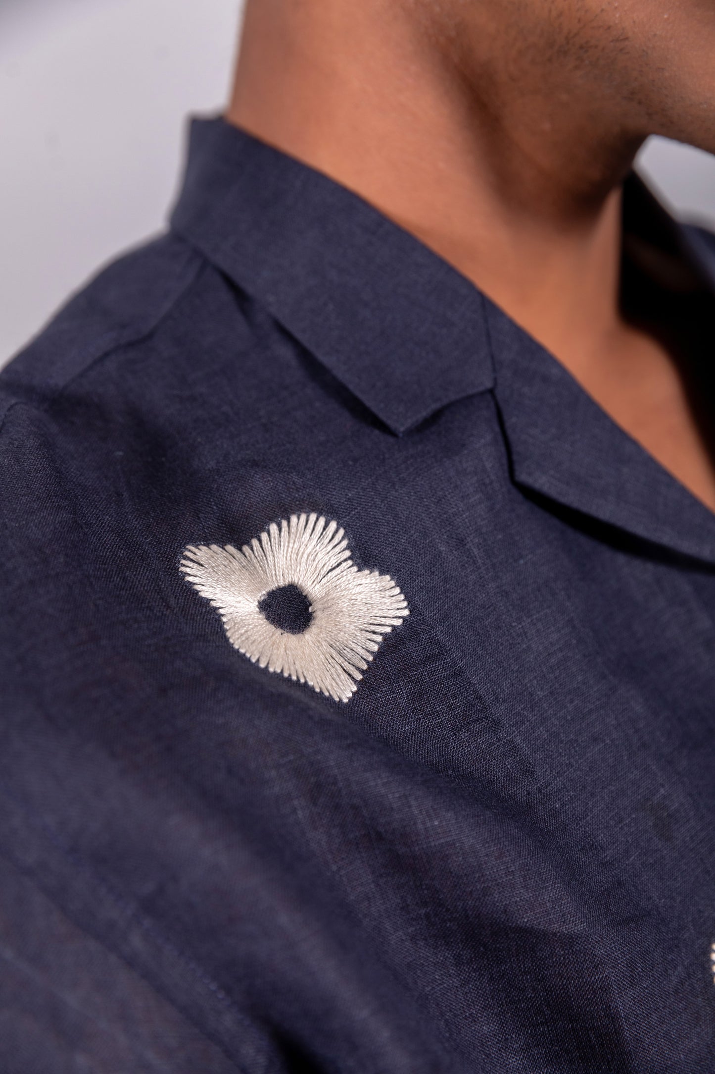 Navy Flower Aura