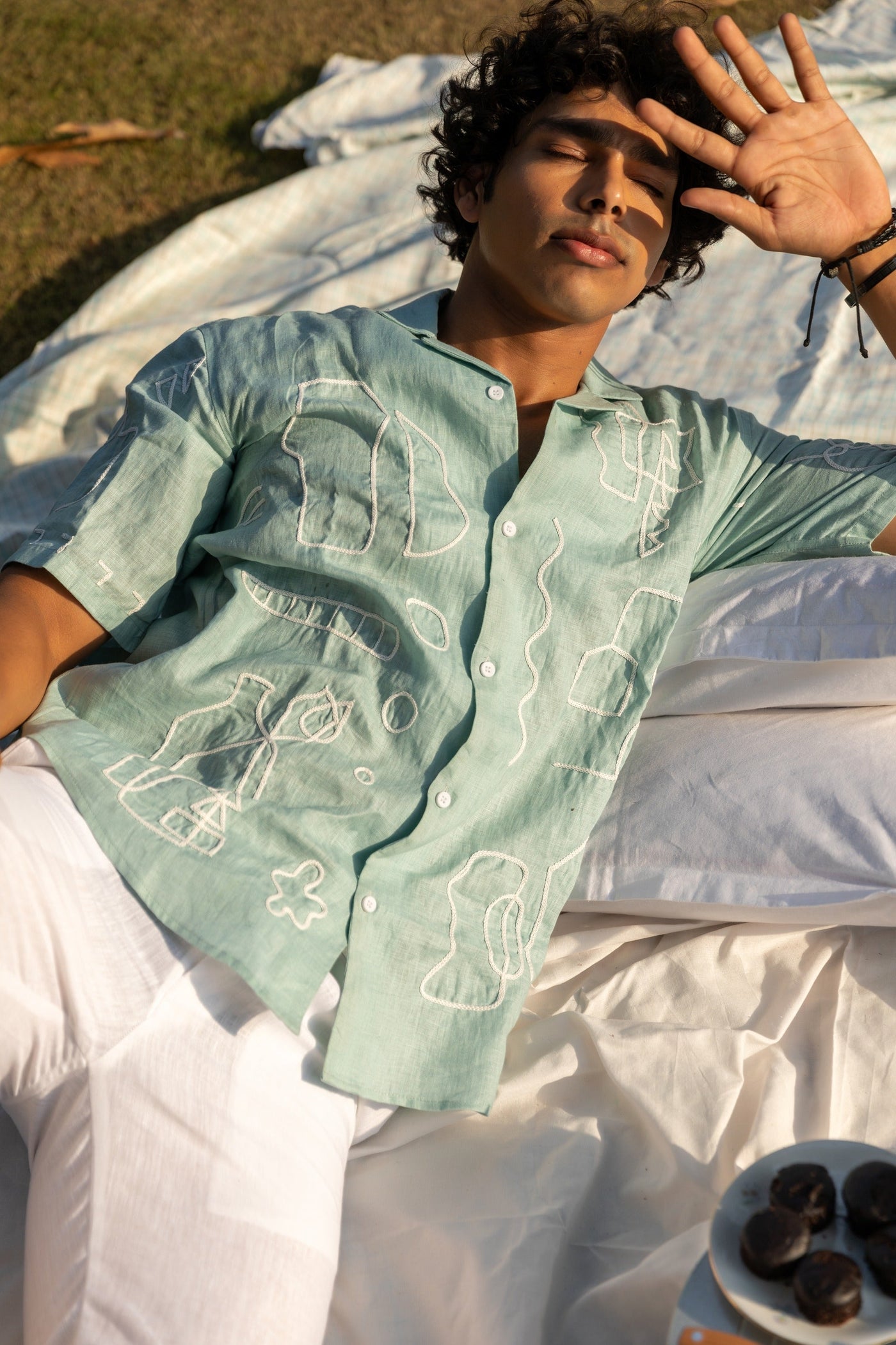 HAND EMBROIDERED LINEN SHIRT | ABSTRACT ARTFULLNESS